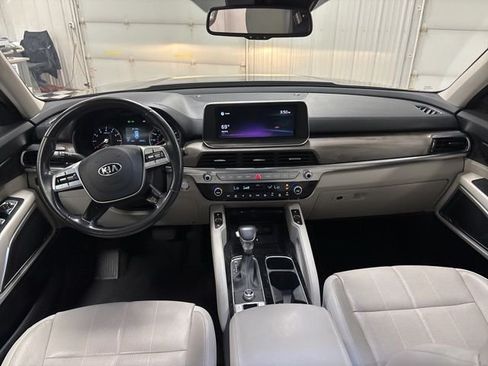 Used 2021 Kia Telluride EX FWD image 12