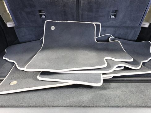 Used 2021 BMW ALPINA XB7 image 50