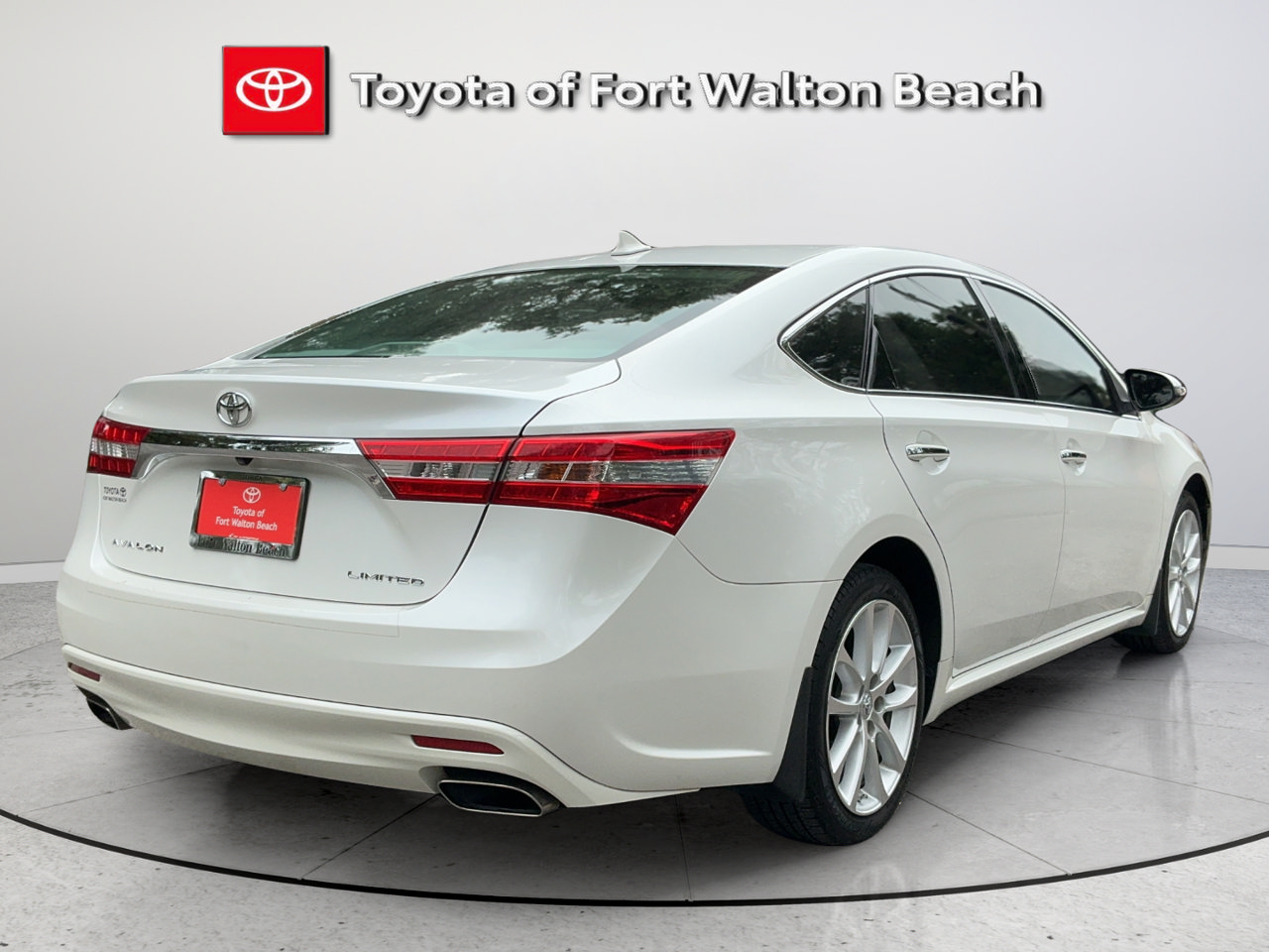 Used 2015 Toyota Avalon Limited FWD image 6