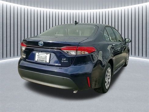 Used 2025 Toyota Corolla LE image 8