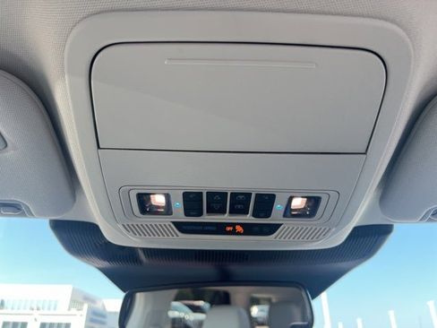 New 2025 Ford Explorer Platinum w/ Ultimate Package image 21