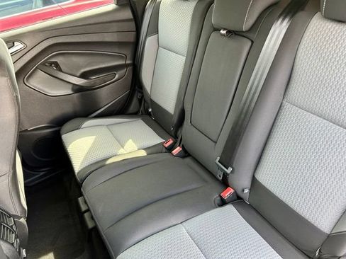 Used 2017 Ford Escape SE AWD/4WD image 7