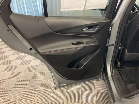 Used 2024 Chevrolet Equinox RS AWD/4WD image 33