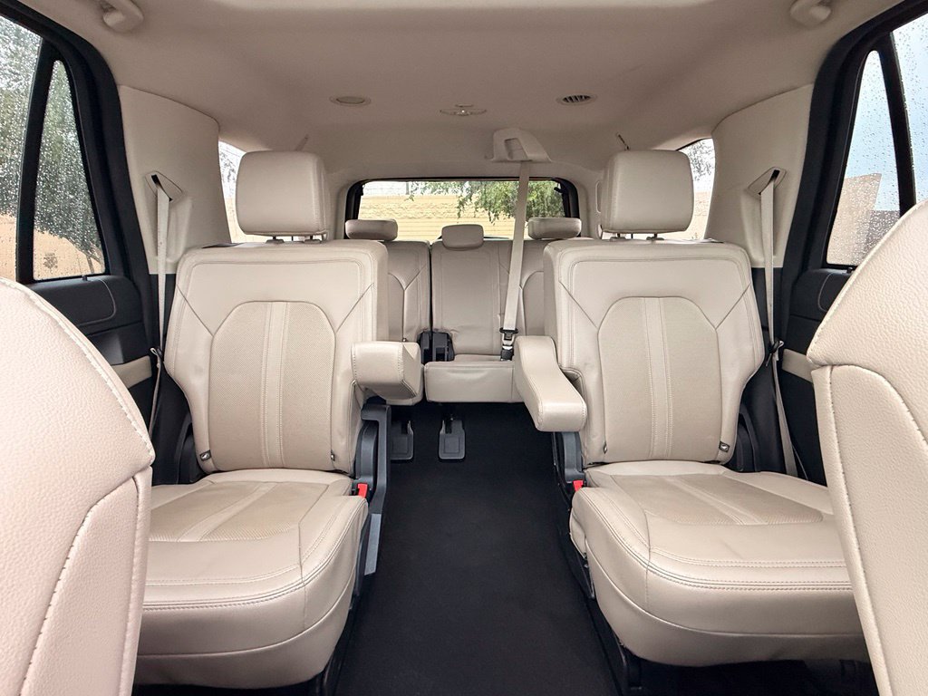 Used 2024 Ford Expedition Limited RWD image 17