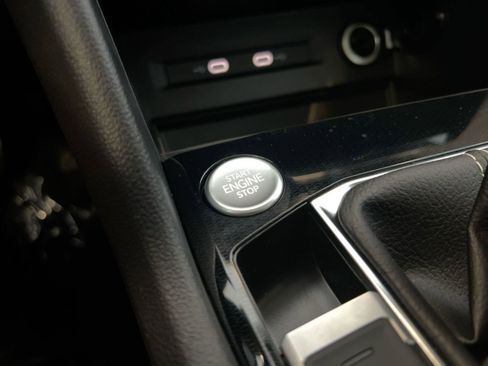 New 2026 Volkswagen Taos SE image 26