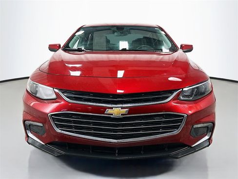 Used 2018 Chevrolet Malibu LT image 4
