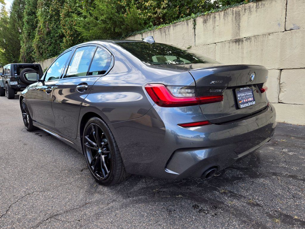 Used 2022 BMW 330i xDrive Sedan w/ M Sport Package AWD/4WD image 19