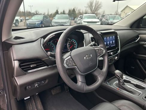 Used 2021 Chevrolet Traverse RS image 12