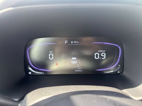 Used 2025 Kia Soul LX w/ LX Technology Package FWD image 38