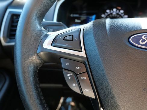 Used 2021 Ford Edge SEL AWD/4WD image 23