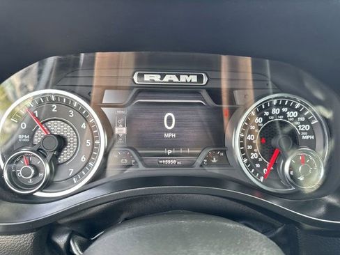 Used 2025 RAM 1500 Laramie image 29