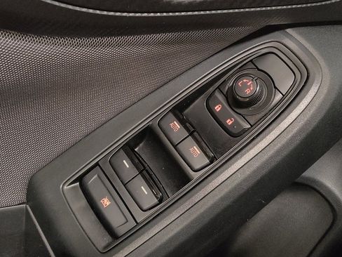 Used 2021 Subaru Impreza 2.0i Sport image 27