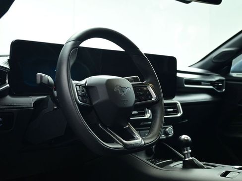 Used 2024 Ford Mustang GT Premium image 12