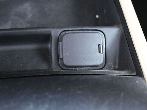 Used 2014 Ford Fusion Energi SE image 25