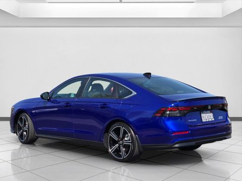 Certified 2025 Honda Accord Sport image 7