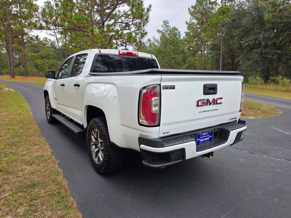 Used 2022 GMC Canyon AT4 w/ Trailering Package AWD/4WD image 3