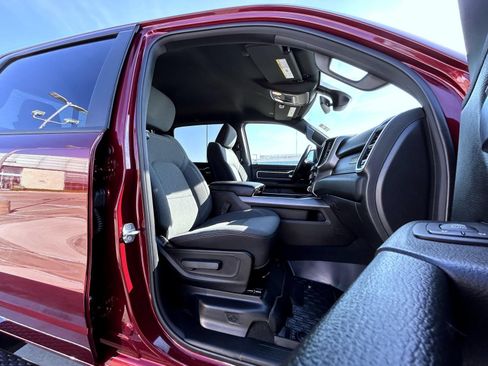 Used 2022 RAM 1500 Big Horn AWD/4WD image 15