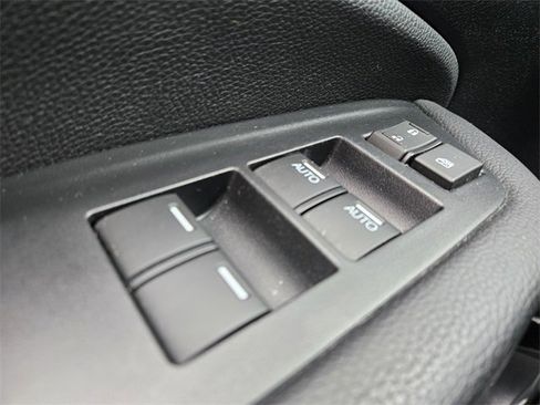 Used 2021 Honda Ridgeline Black Edition image 33