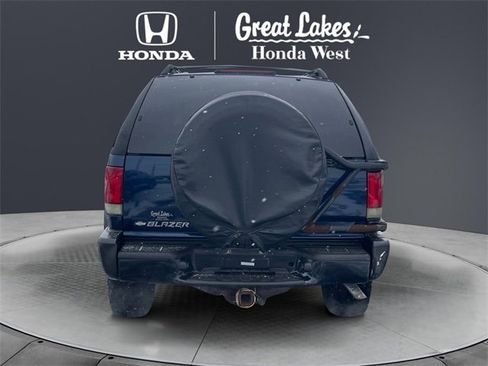 Used 2002 Chevrolet Blazer LS w/ Preferred Equipment Group image 4