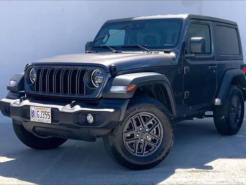 Used 2025 Jeep Wrangler Sport AWD/4WD image 1