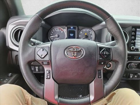 Used 2022 Toyota Tacoma TRD Sport w/ TRD Premium Sport Package RWD image 15