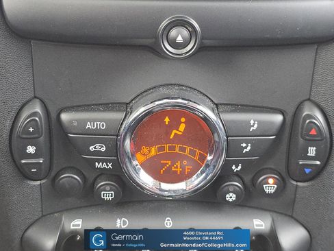 Used 2011 MINI Cooper Hardtop image 7