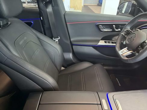 Used 2025 Mercedes-Benz E 53 AMG e 4MATIC Sedan image 11