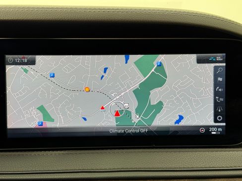 Used 2018 Mercedes-Benz S 560 Sedan image 27