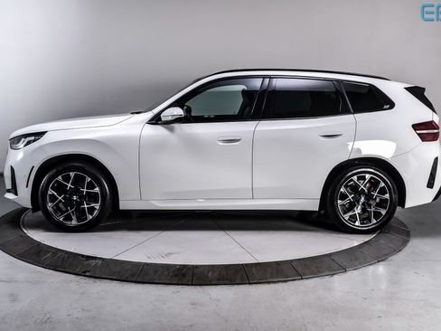 Used 2025 BMW X3 xDrive30i w/ M Sport Package AWD/4WD image 3