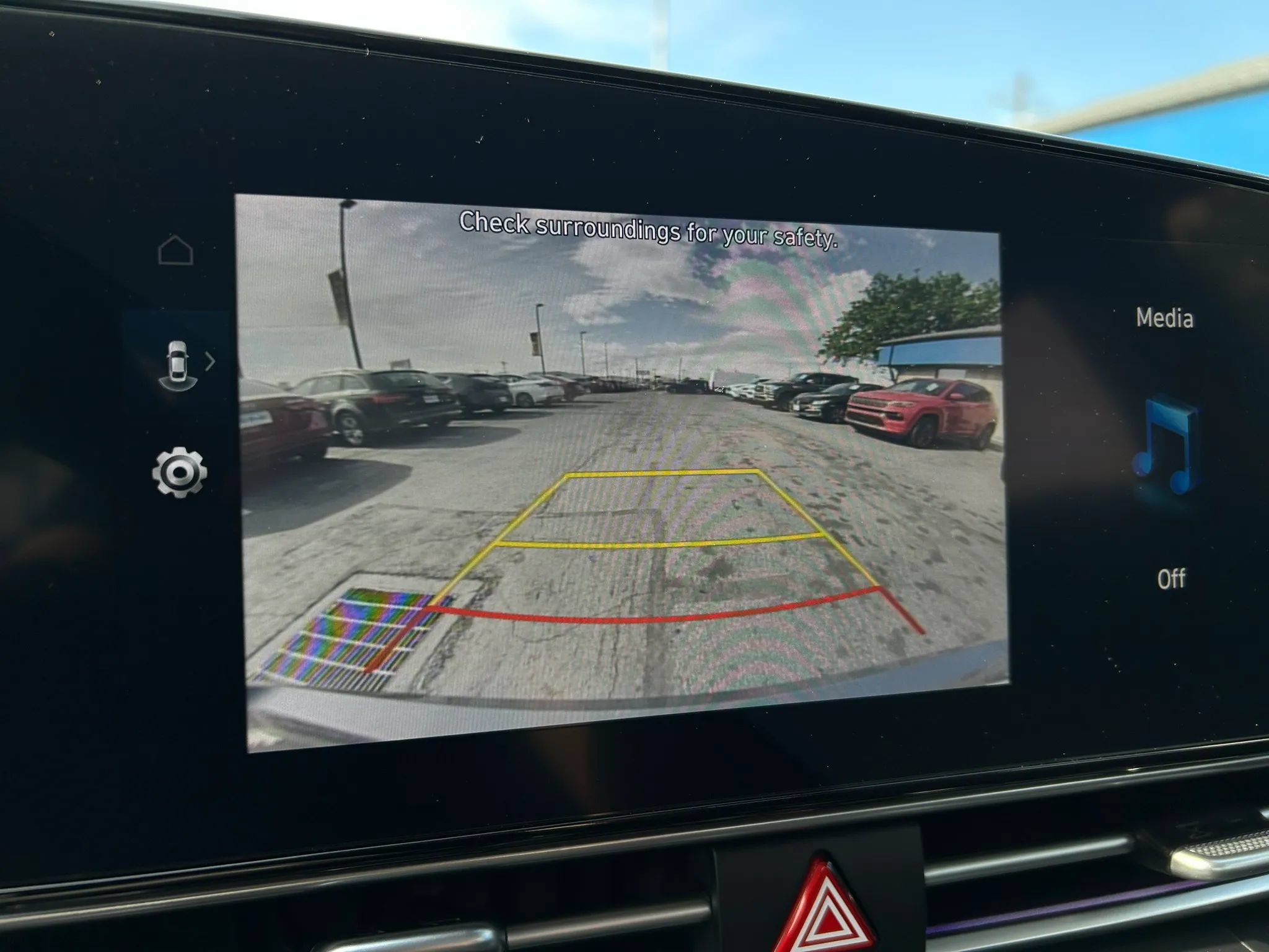 Used 2024 Hyundai Elantra SEL FWD image 18