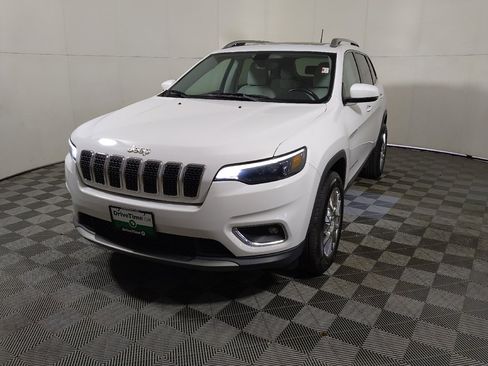 Used 2019 Jeep Cherokee Limited w/ Trailer Tow Group AWD/4WD image 15