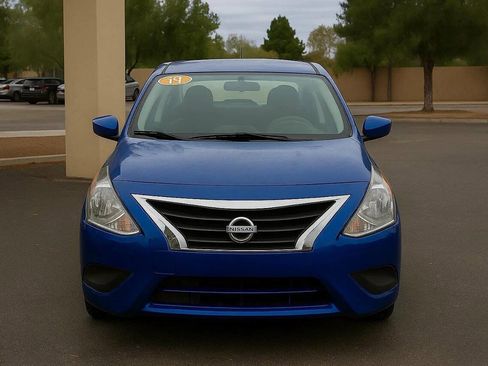 Used 2016 Nissan Versa S Plus image 2