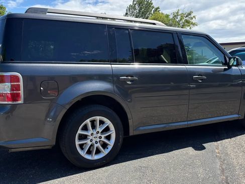 Used 2018 Ford Flex SE FWD image 10