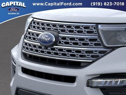 Certified 2022 Ford Explorer Limited w/ Hybrid Equipment Group 310A RWD image 17