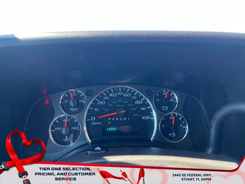 Used 2024 Chevrolet Express 2500 w/ Driver Convenience Package image 21