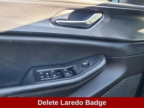 Used 2024 Jeep Grand Cherokee L Laredo image 9