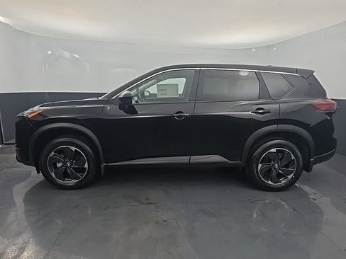 New 2025 Nissan Rogue SV image 4