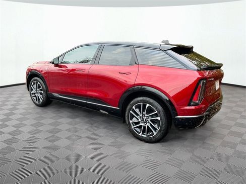 New 2026 Cadillac Optiq Sport 2 w/ LPO, Floor Liner Package image 4