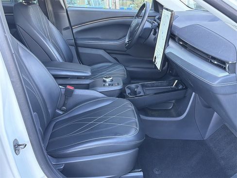 Used 2022 Ford Mustang Mach-E California Route 1 image 11