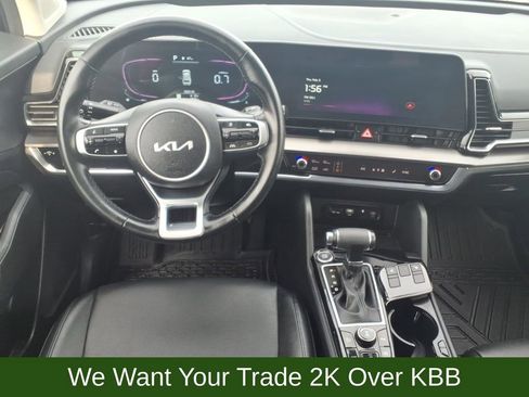 Used 2025 Kia Sportage EX image 13