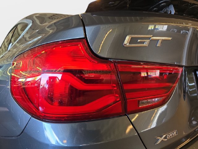 Used 2018 BMW 330i Gran Turismo xDrive AWD/4WD image 37