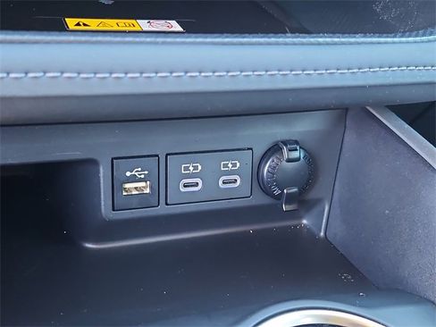 Used 2024 Toyota Highlander XLE image 26