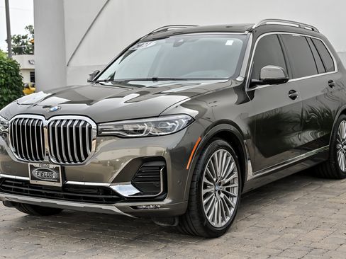 Used 2021 BMW X7 xDrive40i w/ Premium Package AWD/4WD image 6