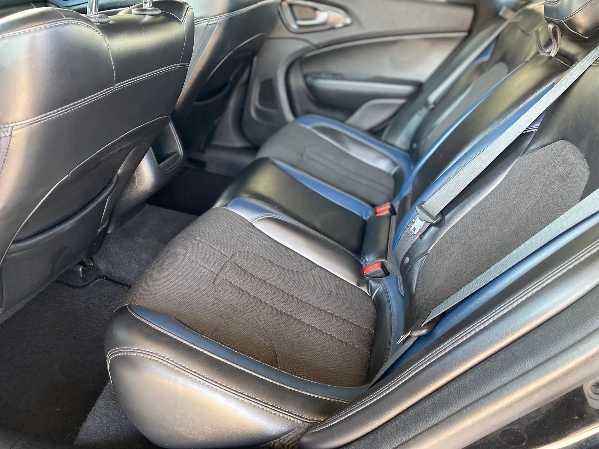 Used 2016 Chrysler 200 S FWD image 12