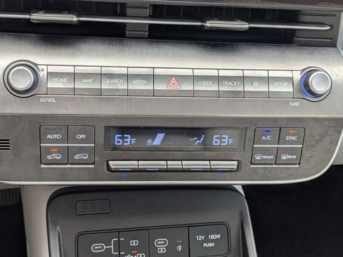 Used 2024 Hyundai Kona SEL w/ Convenience Package FWD image 23