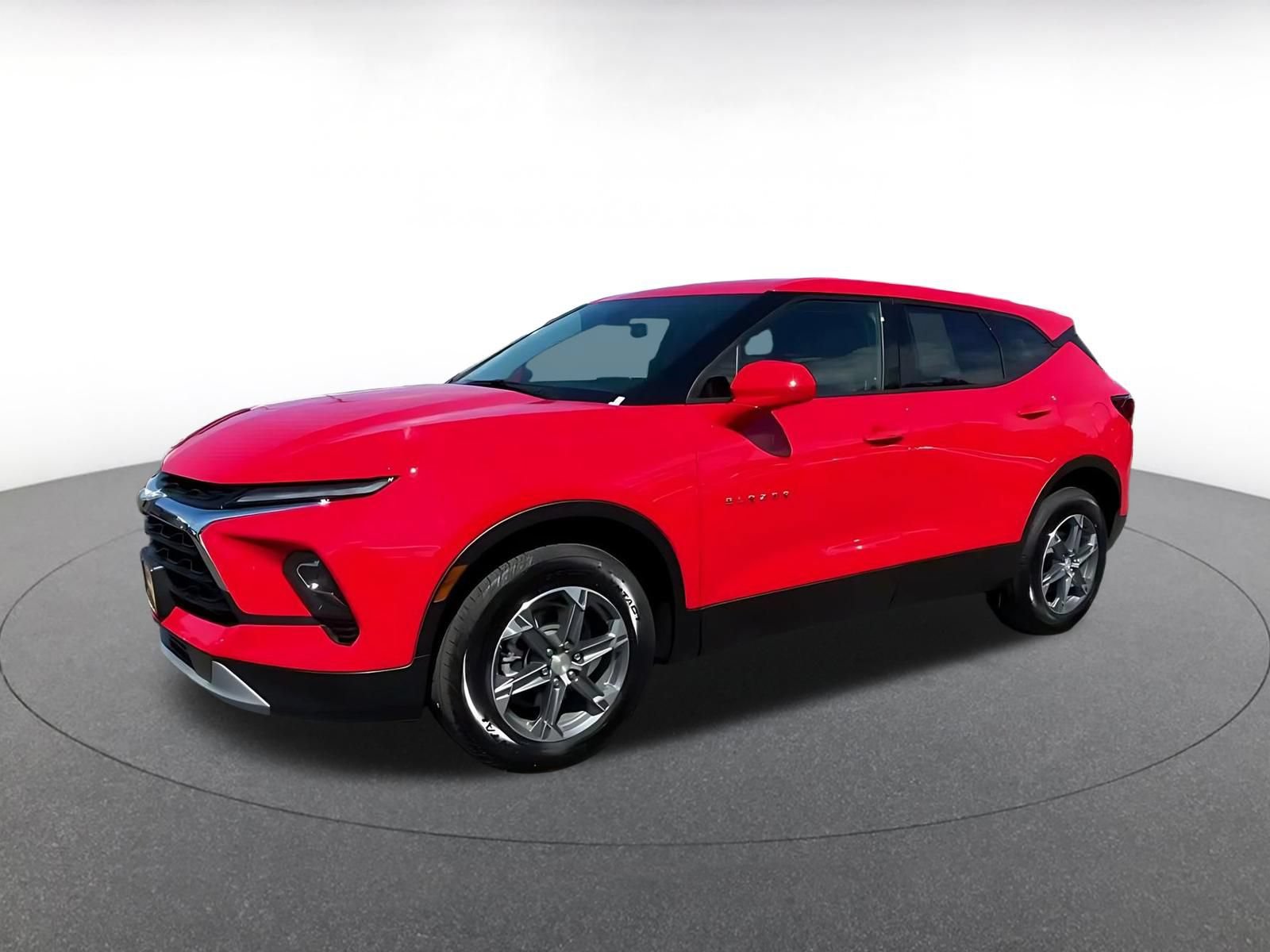 Used 2026 Chevrolet Blazer LT FWD image 13