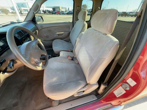 Used 2001 Toyota Tacoma PreRunner image 15