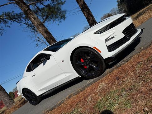 Used 2024 Chevrolet Camaro SS image 25