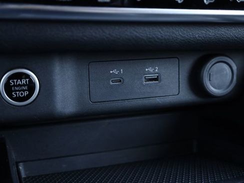 Used 2023 Nissan Rogue SV image 24