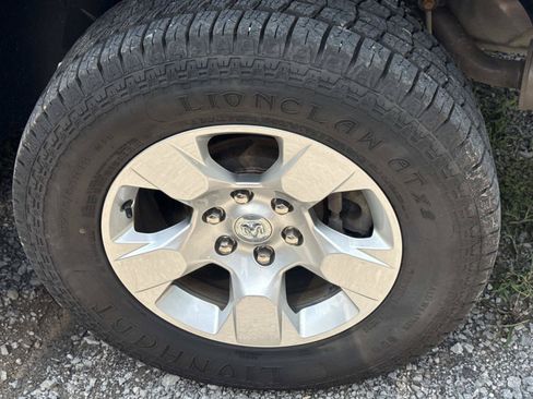 Used 2019 RAM 1500 Big Horn AWD/4WD image 6